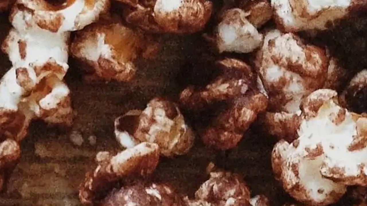 Chocolate Popcorn Chocolate Popcorn - Image 1