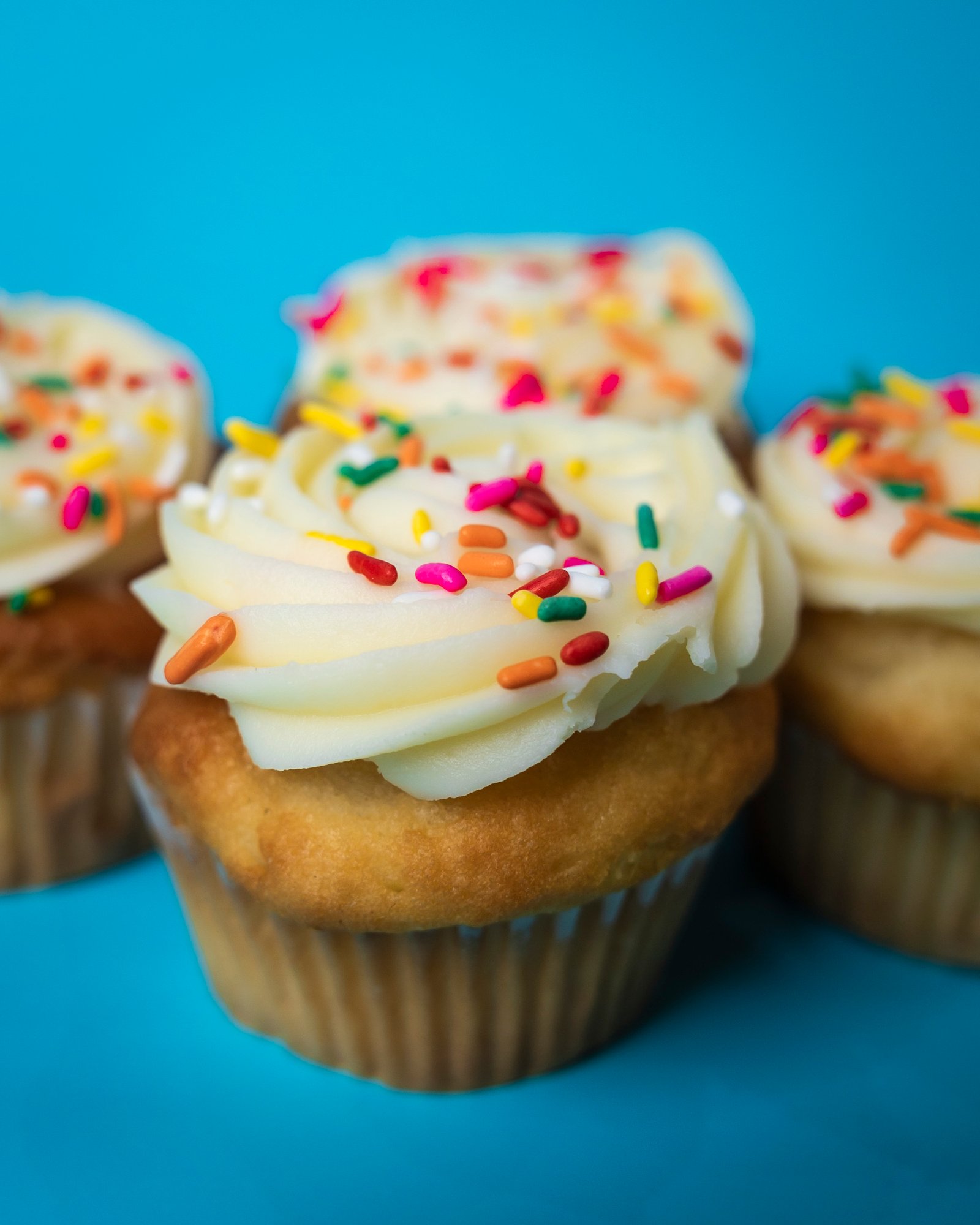 NYBakery&Desserts-18 Handmade Vanilla Cupcake – Classic Frosted Treat - Image 1