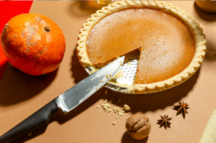 Screenshot 2026-08-06 at 12.16.30 PM Homemade 4" Pumpkin Pie – Classic Spiced Pumpkin Dessert - Image 1